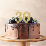 Cyfra 0. Złota świeczka urodzinowa do tortu. 8 cm - obrazek 2