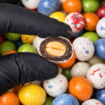 Jajka kolorowy mix dekoracja wielkanocna 100g - obrazek 2